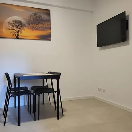 Homestay Monteurzimmer Mit Zwei Einzelnen Betten In Einer 3zi Mit Kuche Und Bad Osnabrueck